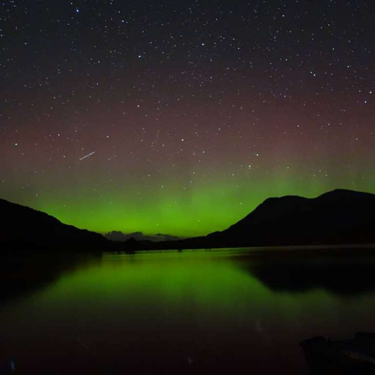 Northern Lights Scotland, Lochmore. Honeymoon Northern Lights